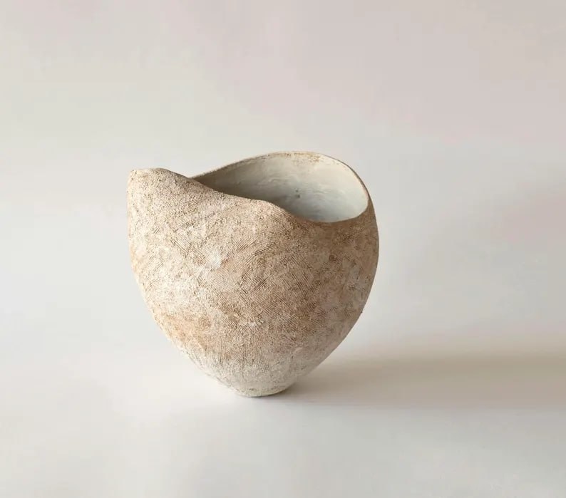 Vase sculptural en grès — pièce unique